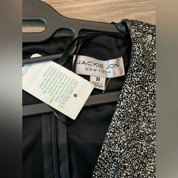 NWT Vintage black bubble top, faux wrap top, black rose, sequin top Jackie Jon - Picture 3 of 8